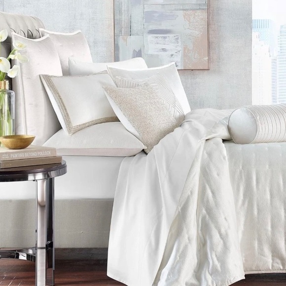 Hotel Collection Glint Full / Queen Quilted Coverlet White